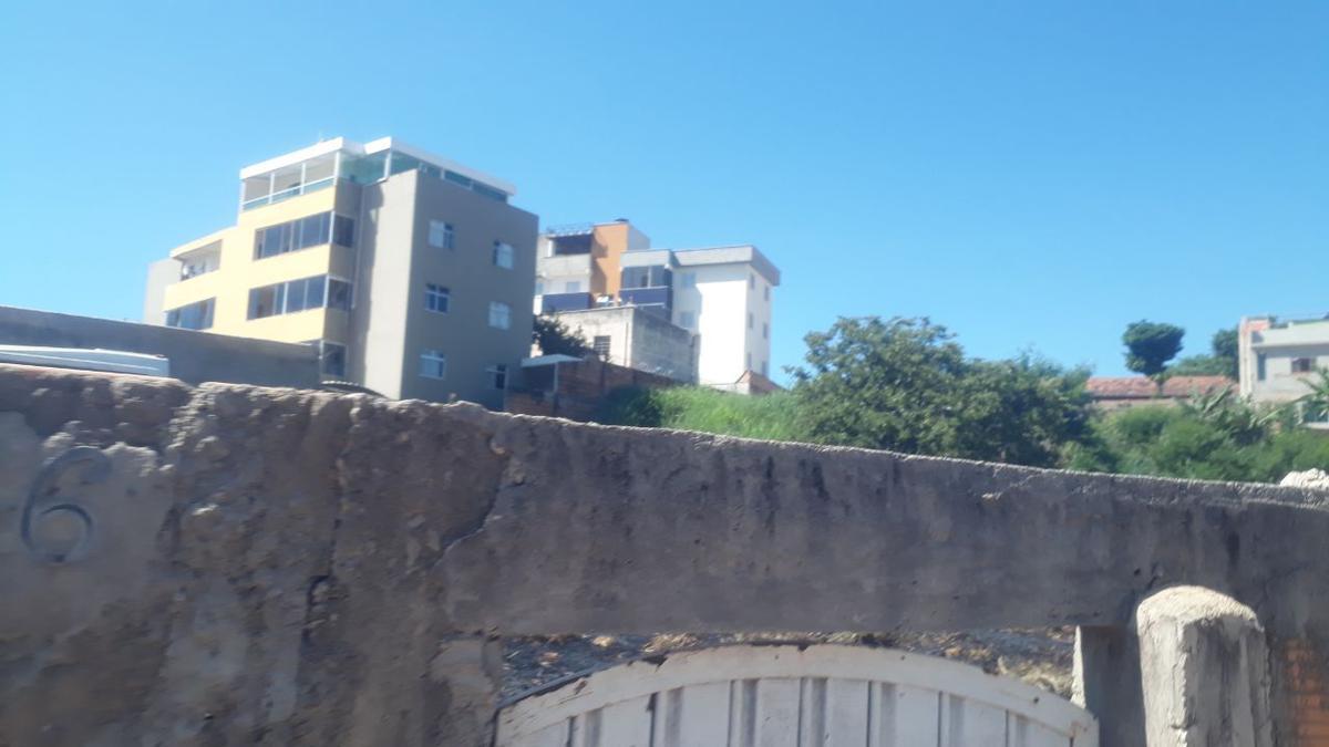 Lote, Heliópolis, 0 Quarto, 0 Vaga