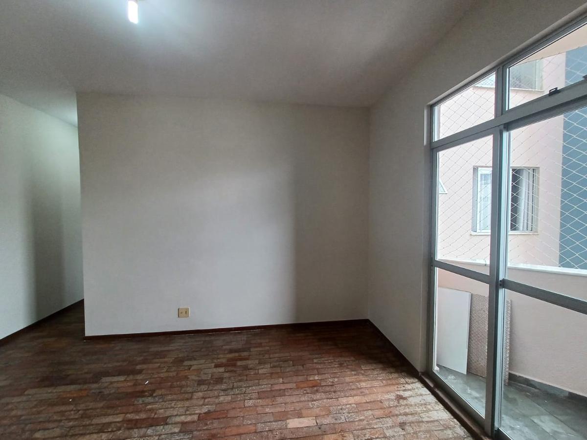 Apartamento, Santa Cruz, 2 Quartos, 1 Vaga