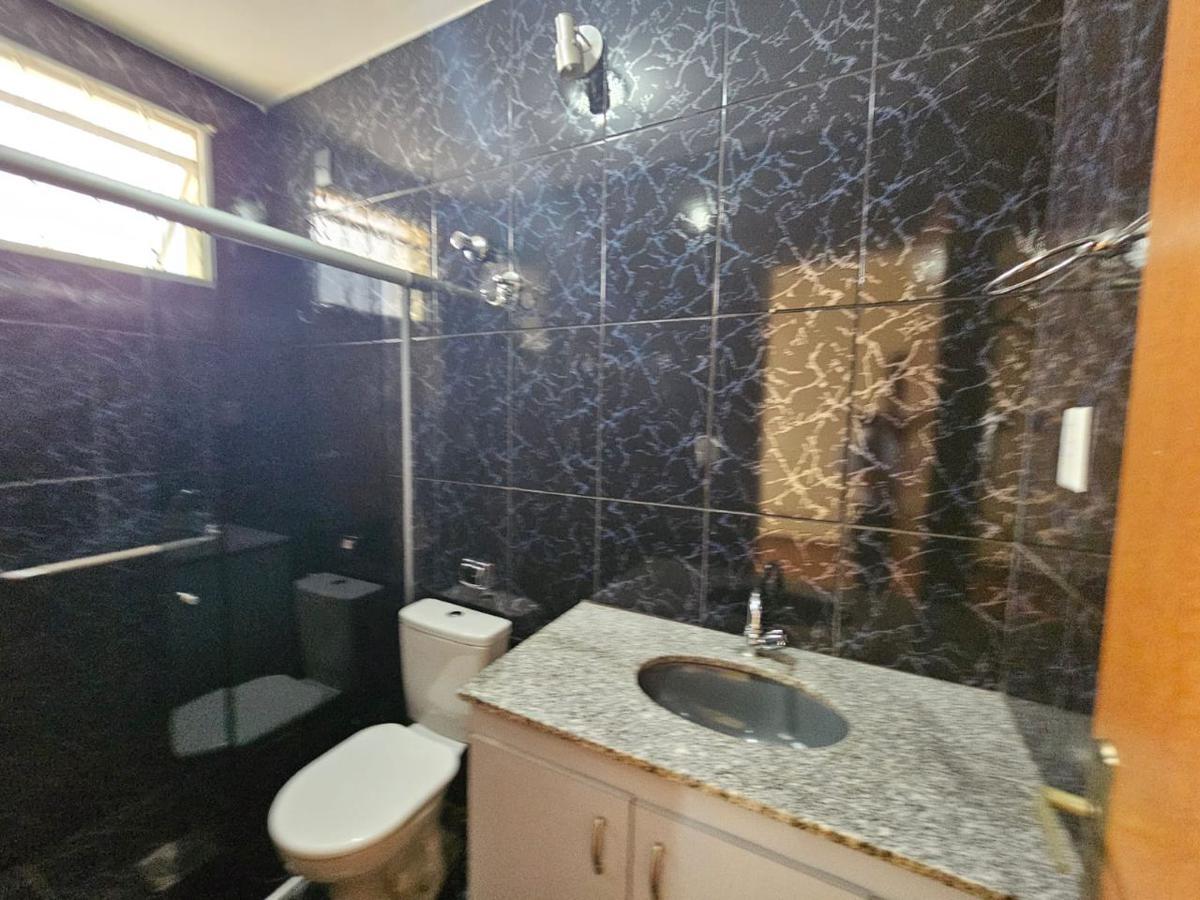 Casa, Santa Cruz, 3 Quartos, 5 Vagas, 1 Suíte