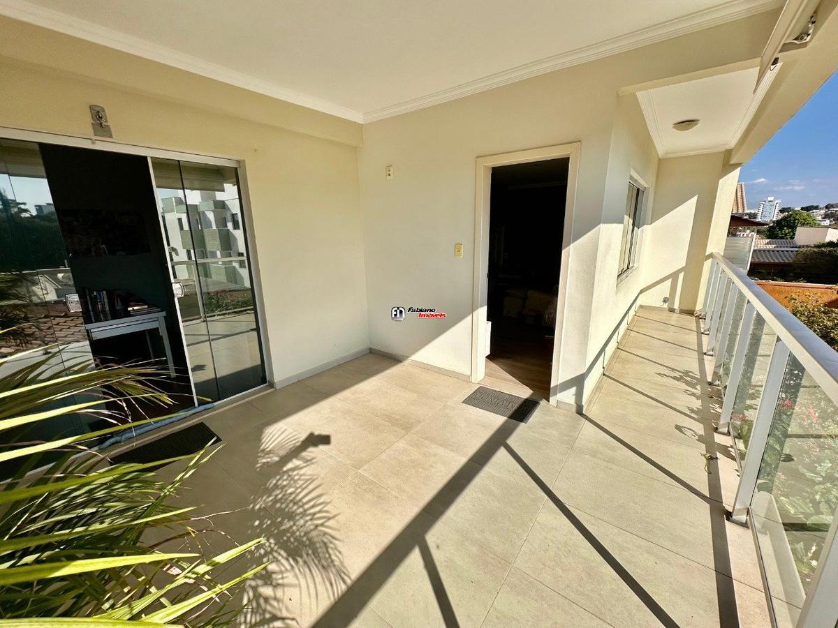 Casa, Itapoã, 4 Quartos, 4 Vagas, 2 Suítes