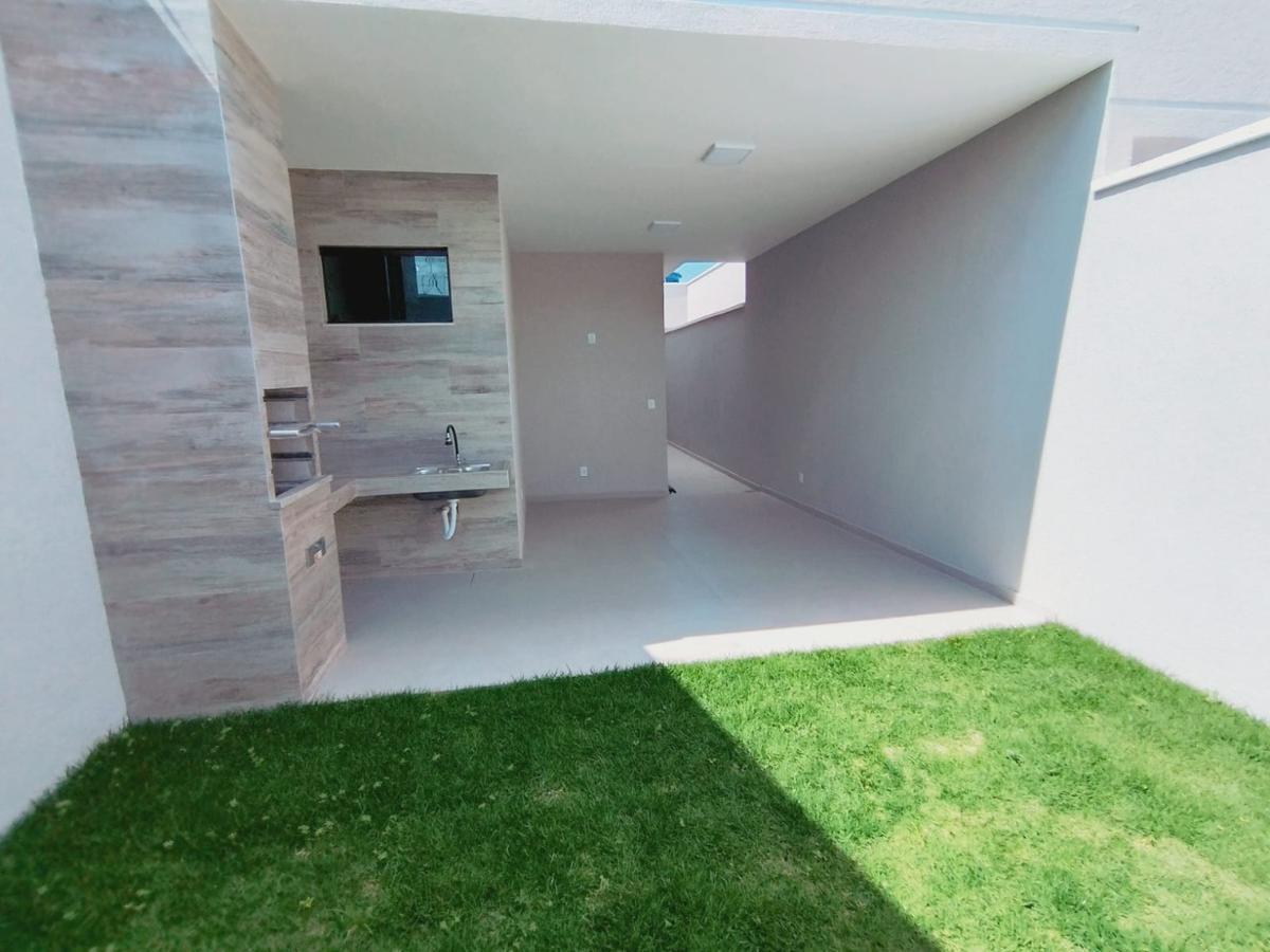 Casa, Céu Azul, 3 Quartos, 2 Vagas, 1 Suíte