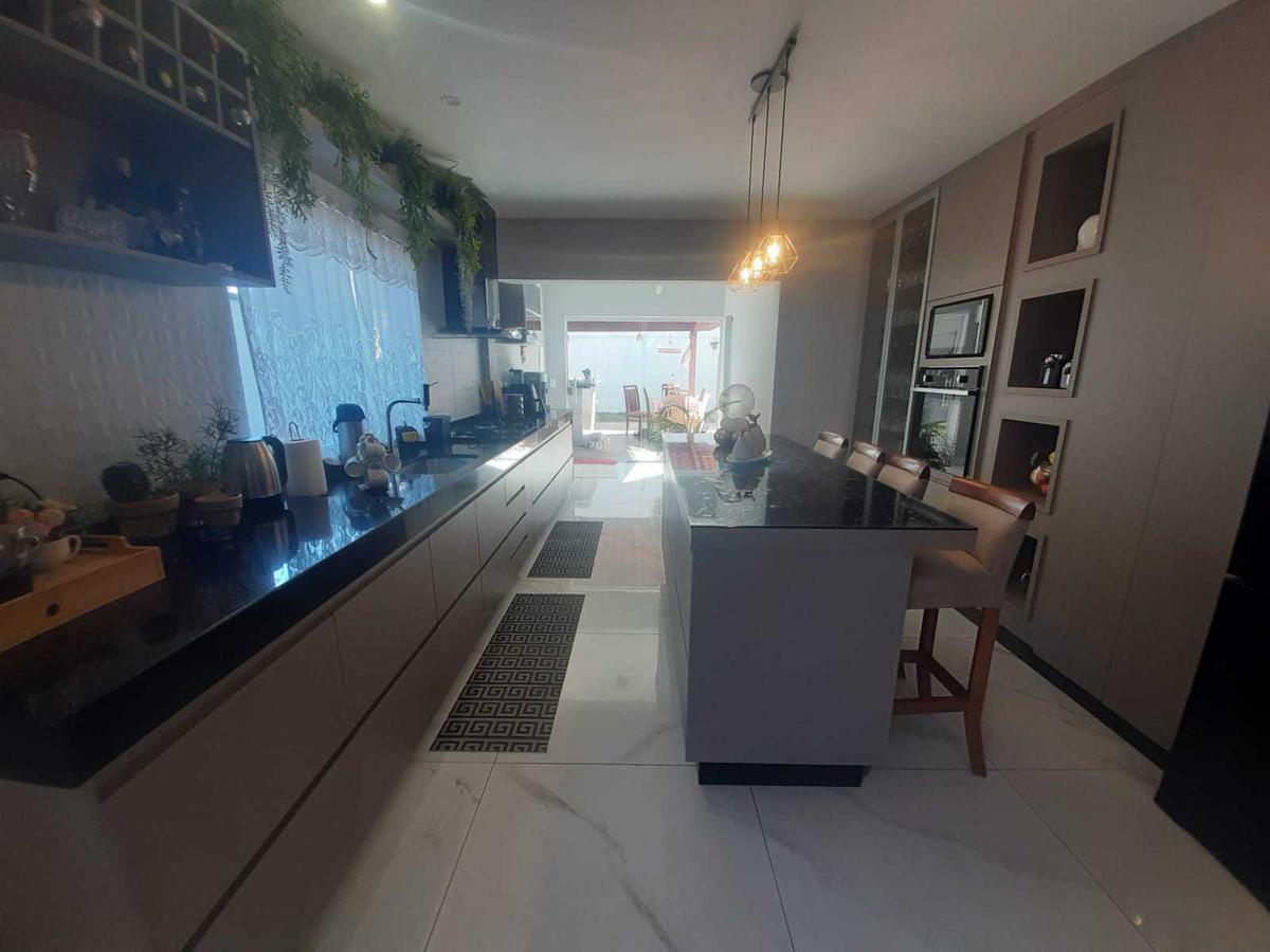 Casa, Canaã, 4 Quartos, 4 Vagas, 1 Suíte