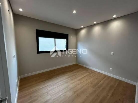 Casa em Condomínio, Alphaville - Lagoa dos Ingleses, 5 Quartos, 0 Vaga, 4 Suítes