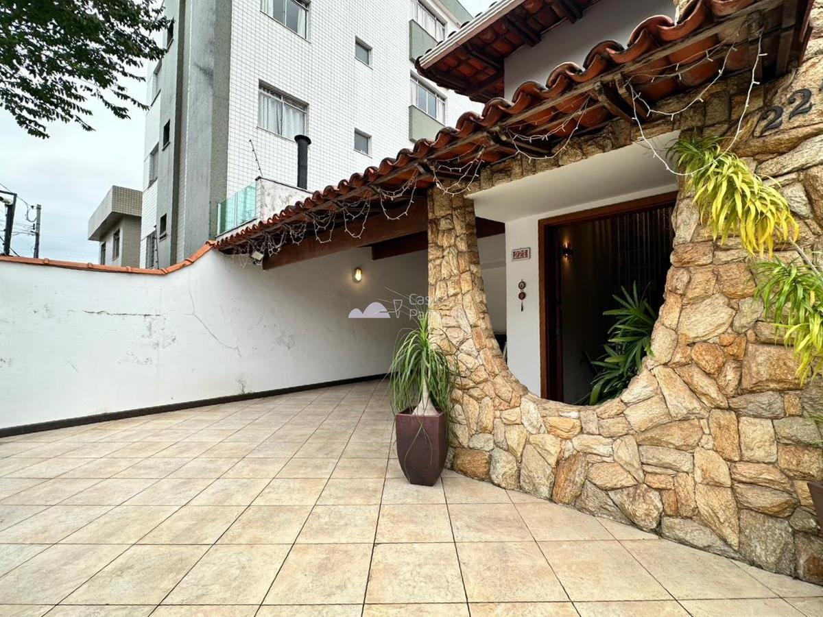 Casa, Planalto, 4 Quartos, 2 Vagas, 3 Suítes