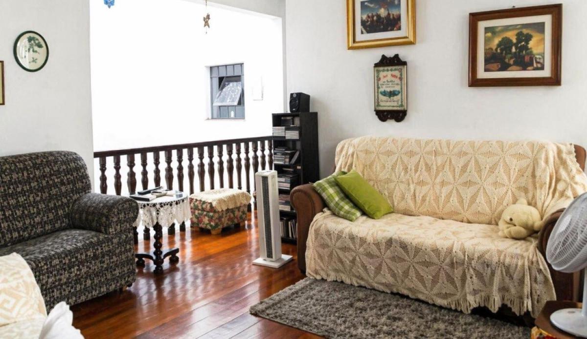 Casa, Santa Lúcia, 6 Quartos, 12 Vagas, 2 Suítes