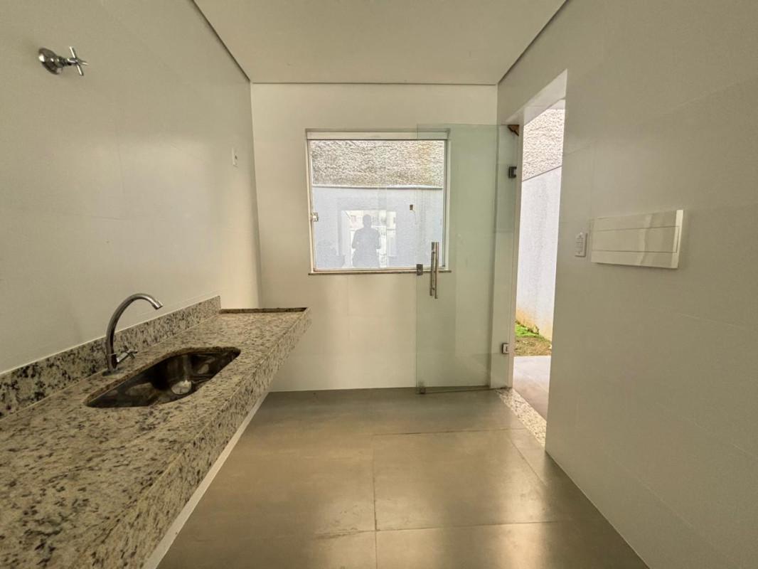 Casa, Planalto, 3 Quartos, 1 Vaga, 2 Suítes