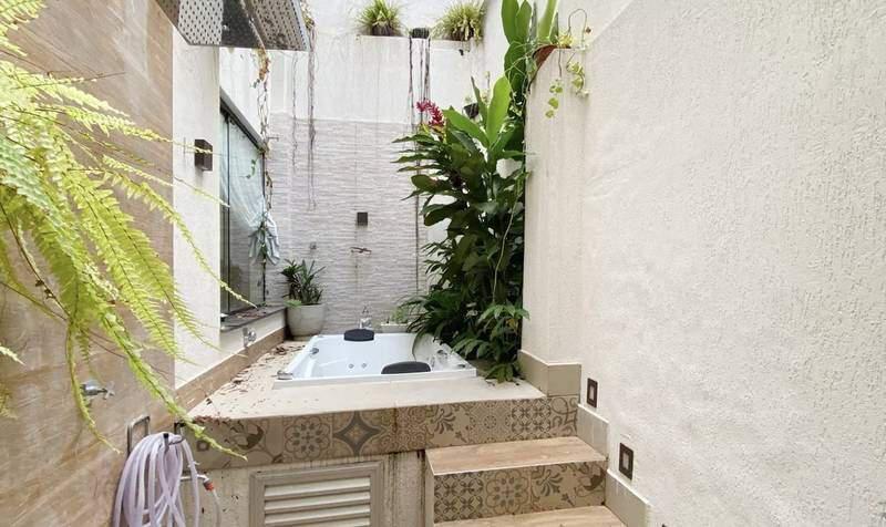 Casa, Lourdes, 3 Quartos, 0 Vaga, 1 Suíte