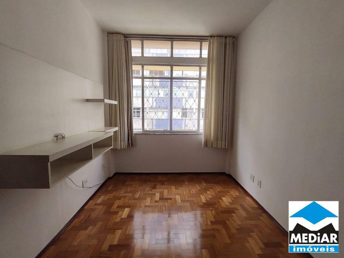 Apartamento, Centro, 2 Quartos, 0 Vaga