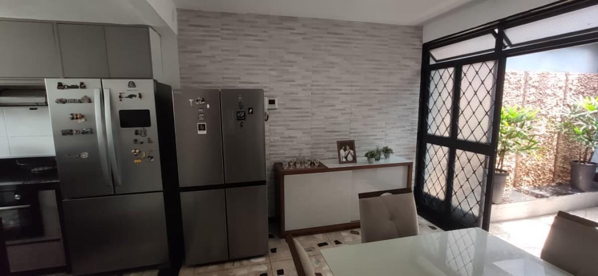 Casa, Floresta, 4 Quartos, 3 Vagas, 2 Suítes