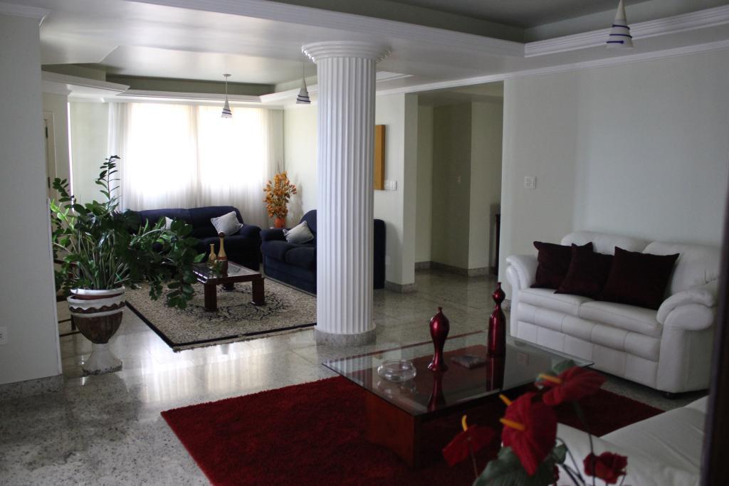 Casa, Castelo, 5 Quartos, 4 Vagas, 3 Suítes