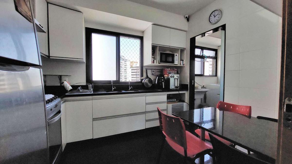 Apartamento, Sion, 4 Quartos, 3 Vagas, 1 Suíte