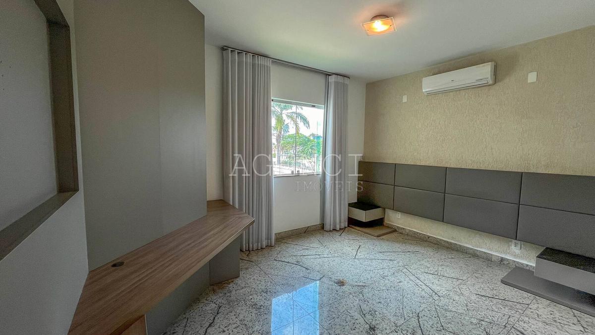 Casa, Bandeirantes (pampulha), 3 Quartos, 0 Vaga, 1 Suíte