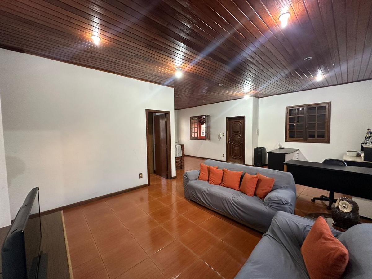 Casa, Santa Cruz, 4 Quartos, 4 Vagas, 2 Suítes