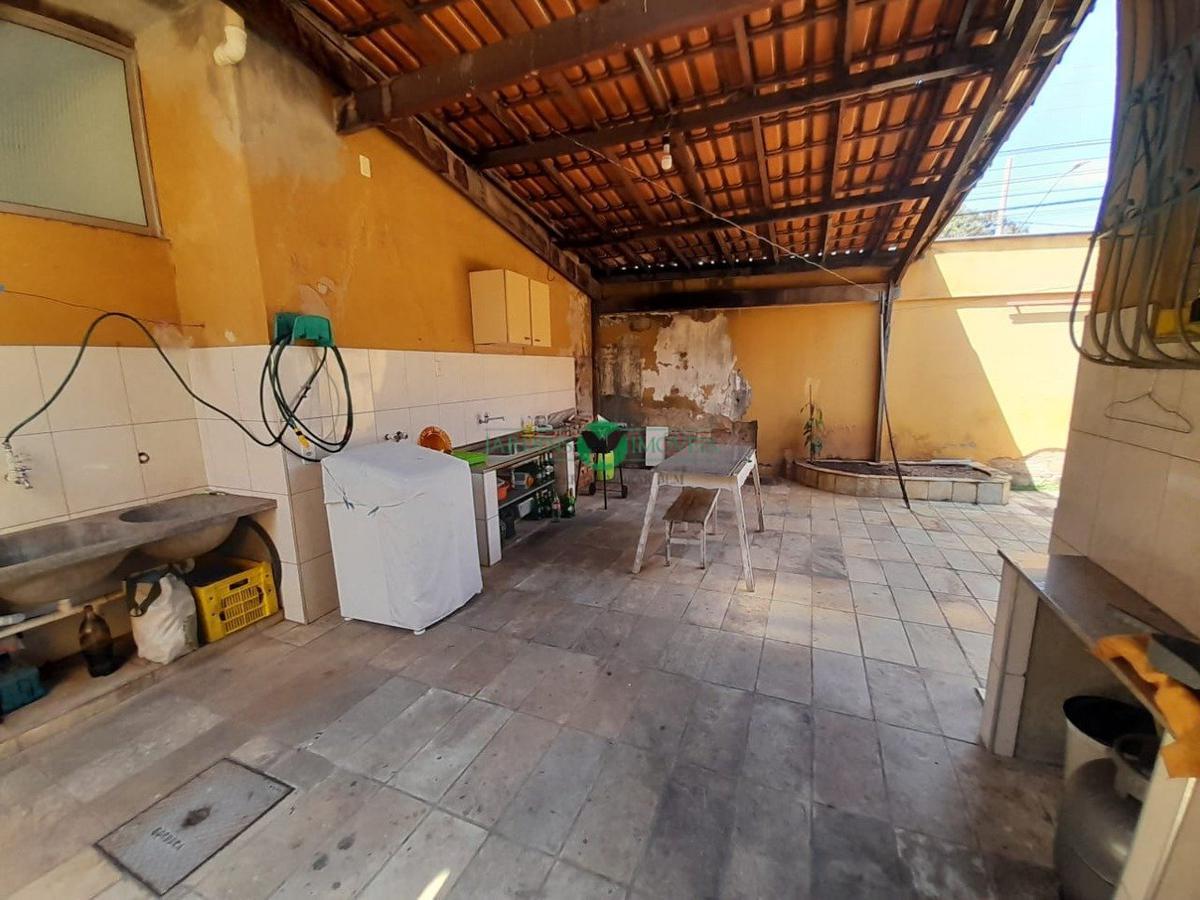 Casa, Cachoeirinha, 3 Quartos, 2 Vagas, 1 Suíte