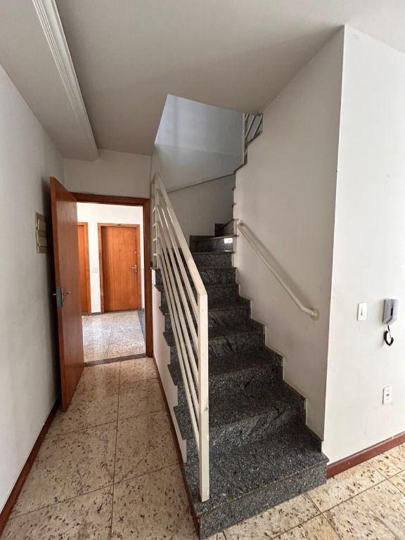 Cobertura, Ana Lúcia, 3 Quartos, 2 Vagas, 1 Suíte