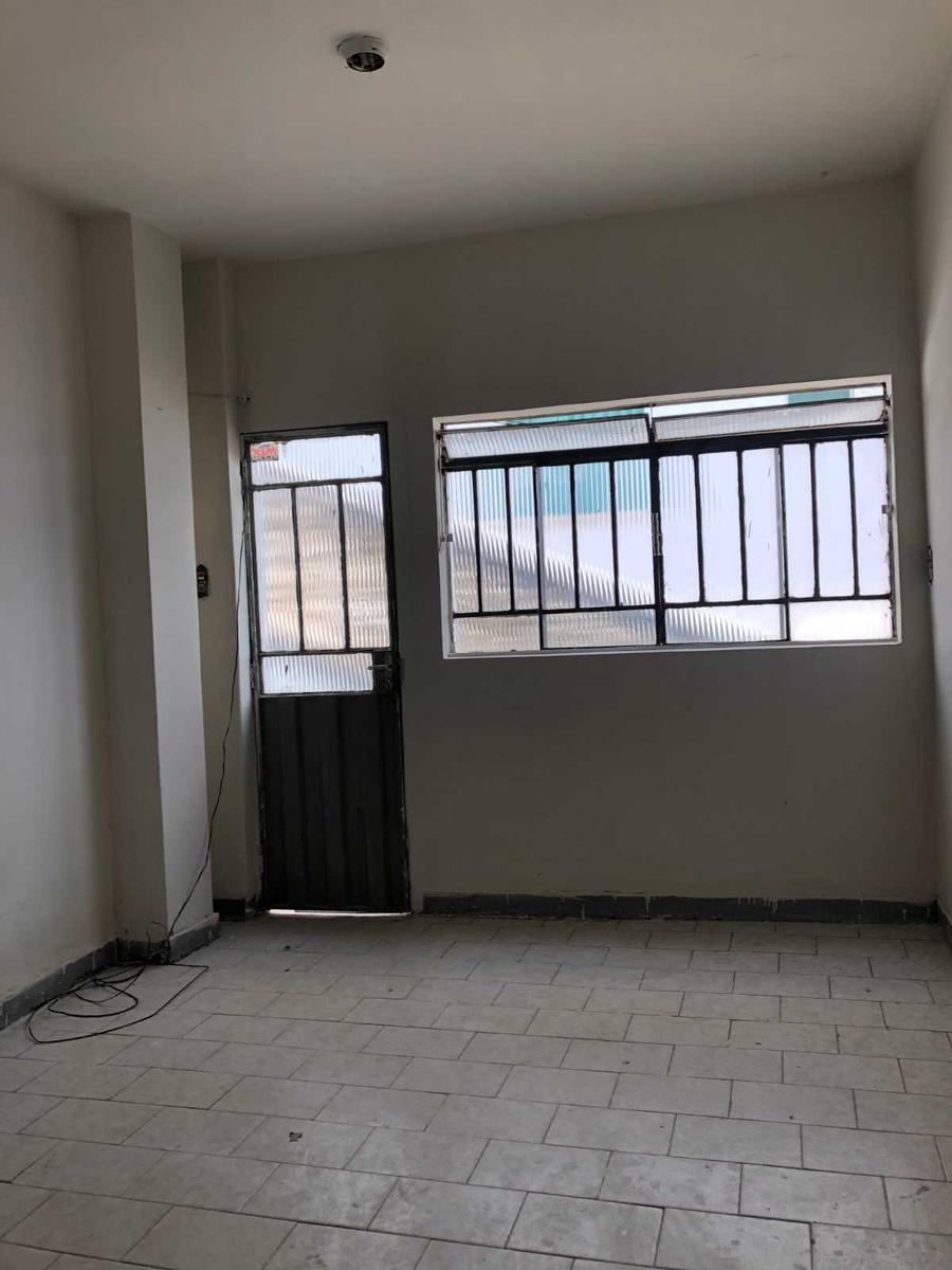 Casa, Miramar (barreiro), 2 Quartos, 1 Vaga, 1 Suíte