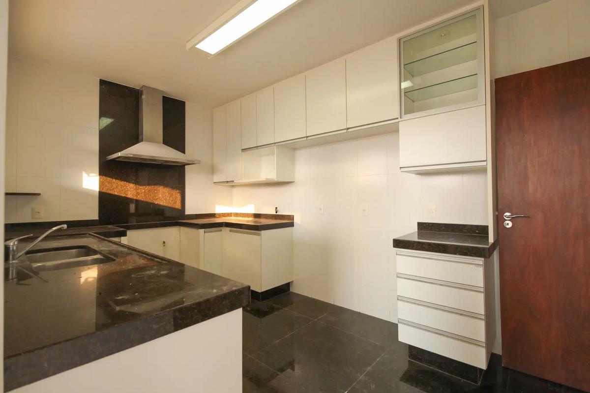 Cobertura, Anchieta, 5 Quartos, 2 Vagas, 3 Suítes