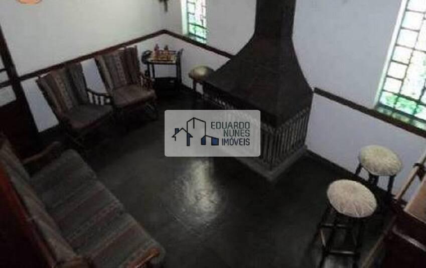 Casa, Santa Lúcia, 6 Quartos, 12 Vagas, 2 Suítes