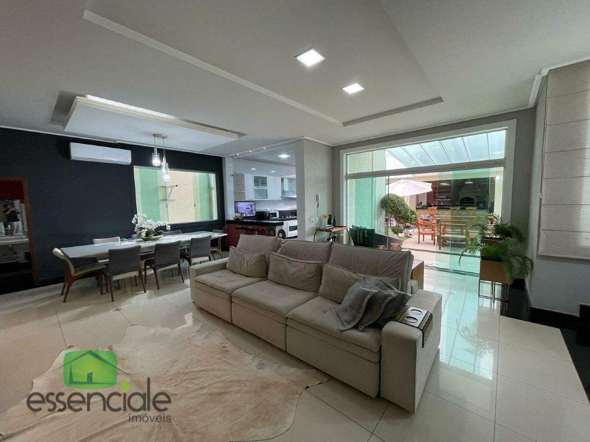 Casa, Jardim Riacho das Pedras, 4 Quartos, 5 Vagas, 1 Suíte