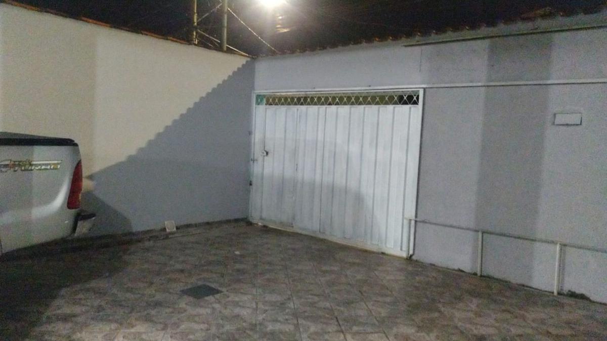 Casa, Tropical, 3 Quartos, 8 Vagas, 2 Suítes
