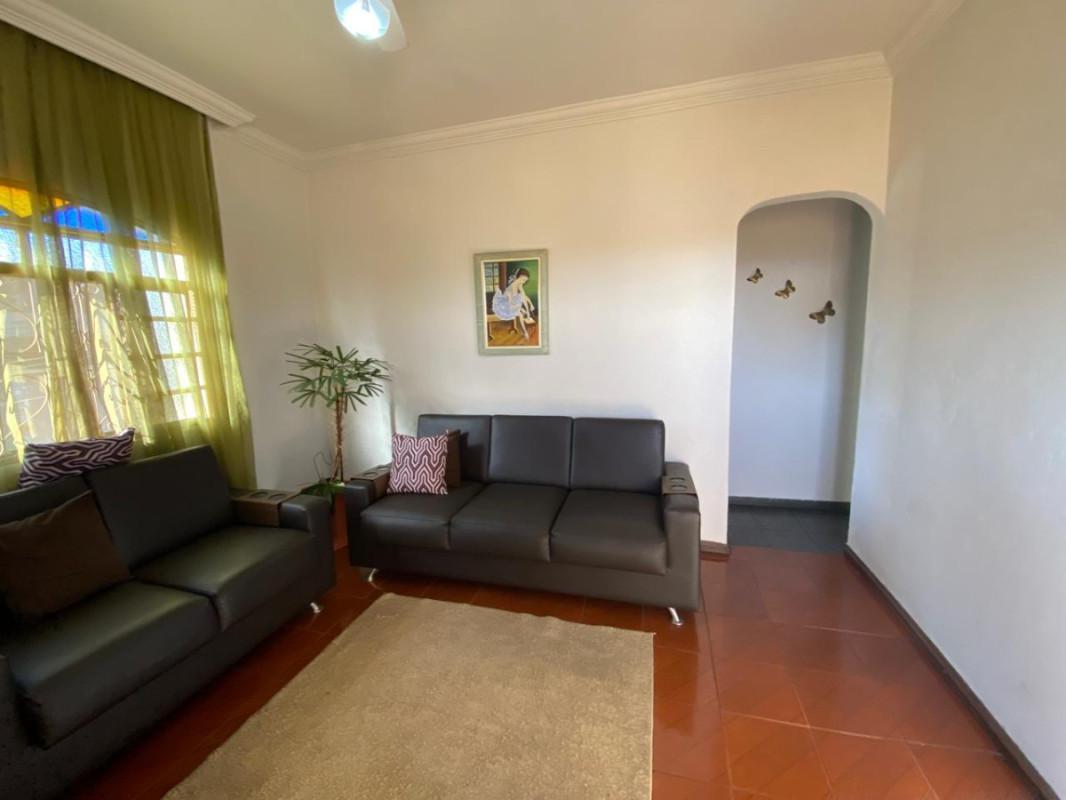 Casa, Planalto, 10 Quartos, 3 Vagas, 2 Suítes