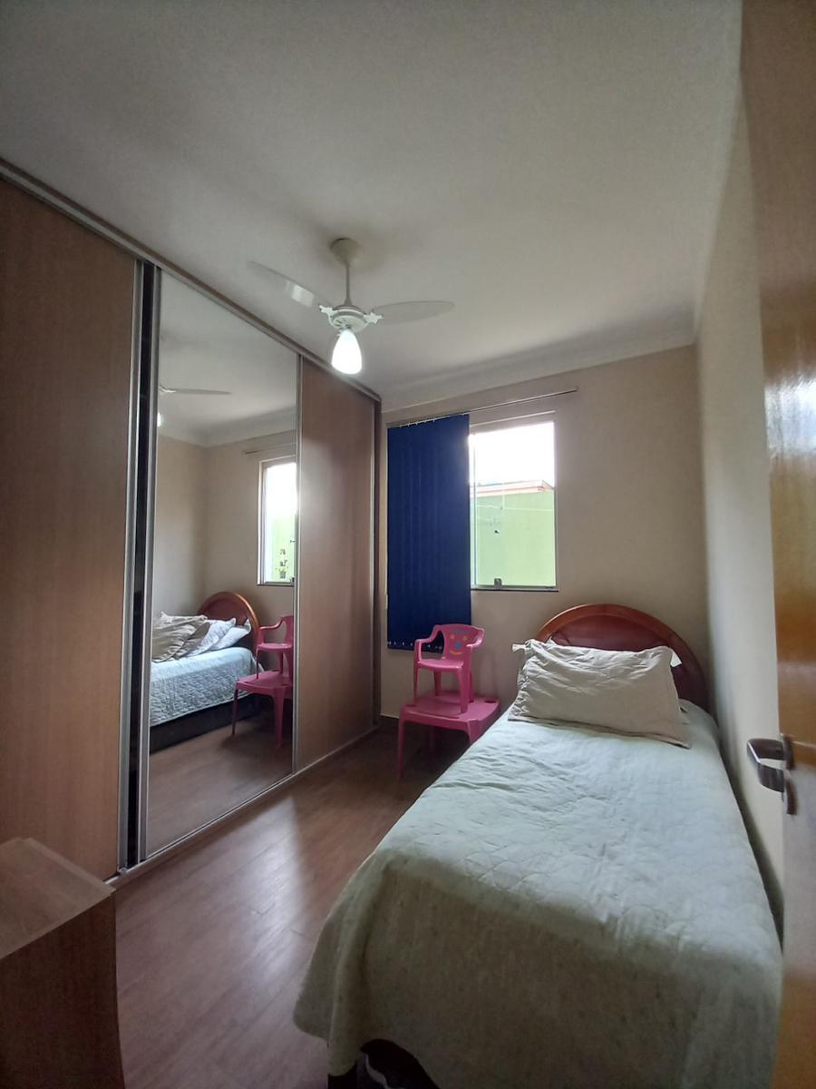 Apartamento, Barreiro, 3 Quartos, 2 Vagas, 1 Suíte