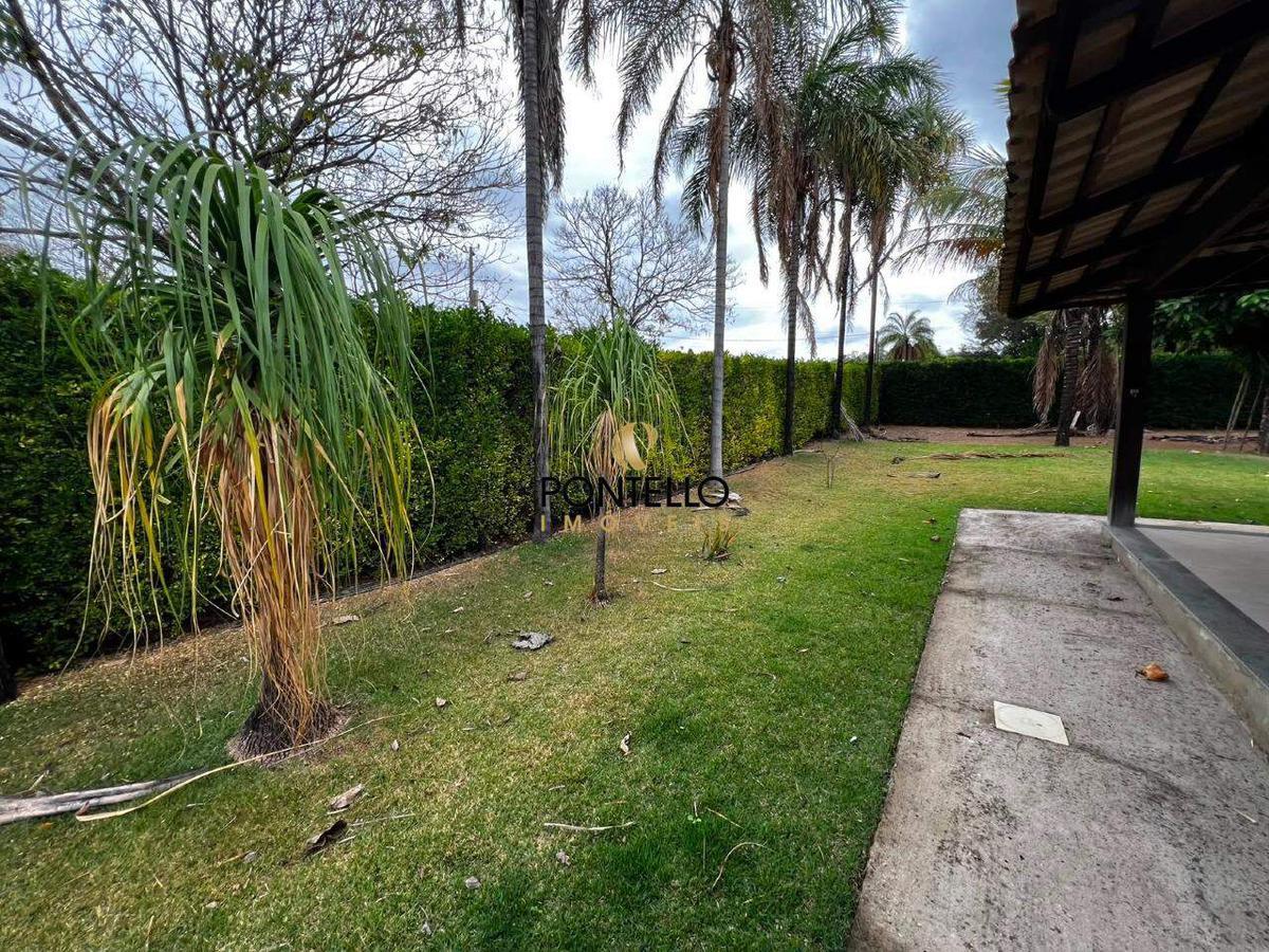 Fazenda, Universitário, 4 Quartos, 3 Vagas, 1 Suíte