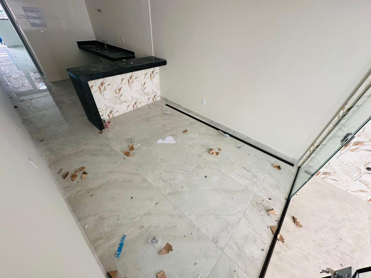 Casa, Candelária, 2 Quartos, 2 Vagas, 1 Suíte