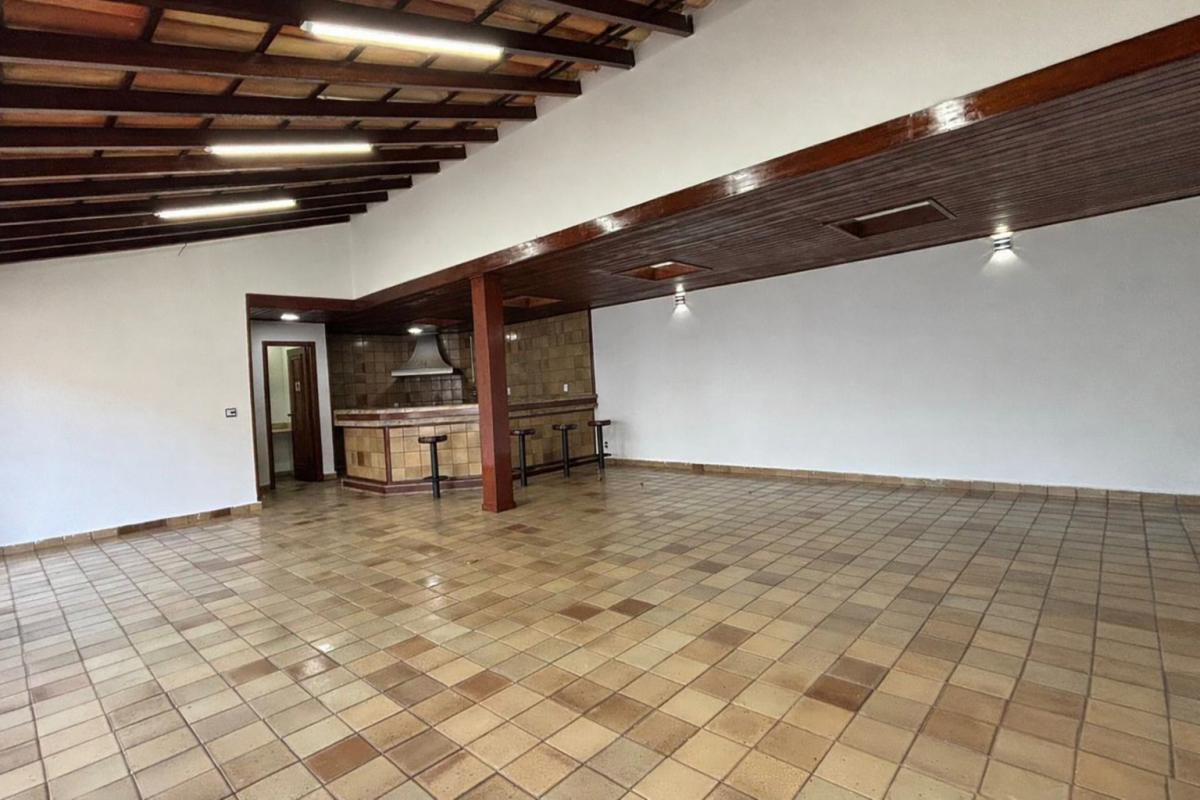 Casa Comercial, Santa Teresa, 8 Quartos, 6 Vagas, 2 Suítes