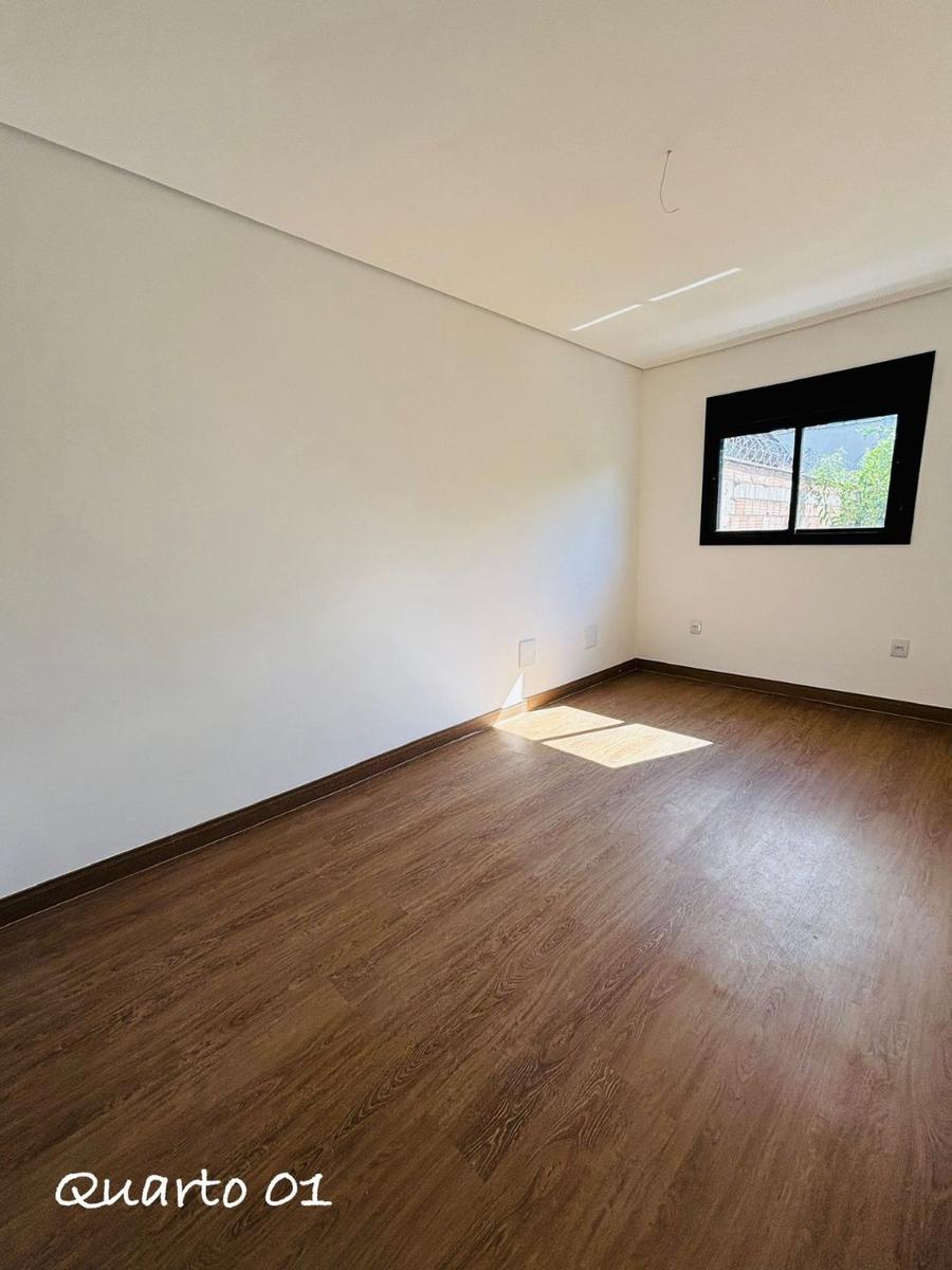 Casa, Cabral, 3 Quartos, 3 Vagas, 1 Suíte