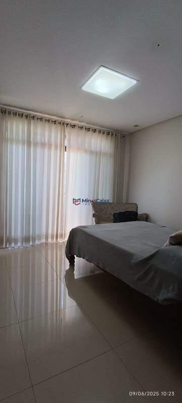 Cobertura, Alto Serenata, 4 Quartos, 3 Vagas, 3 Suítes