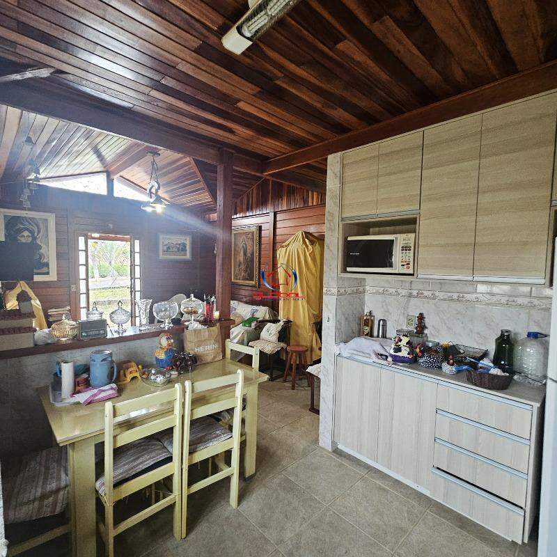 Sítio, Condomínio Solar das Palmeiras, 3 Quartos, 5 Vagas, 1 Suíte