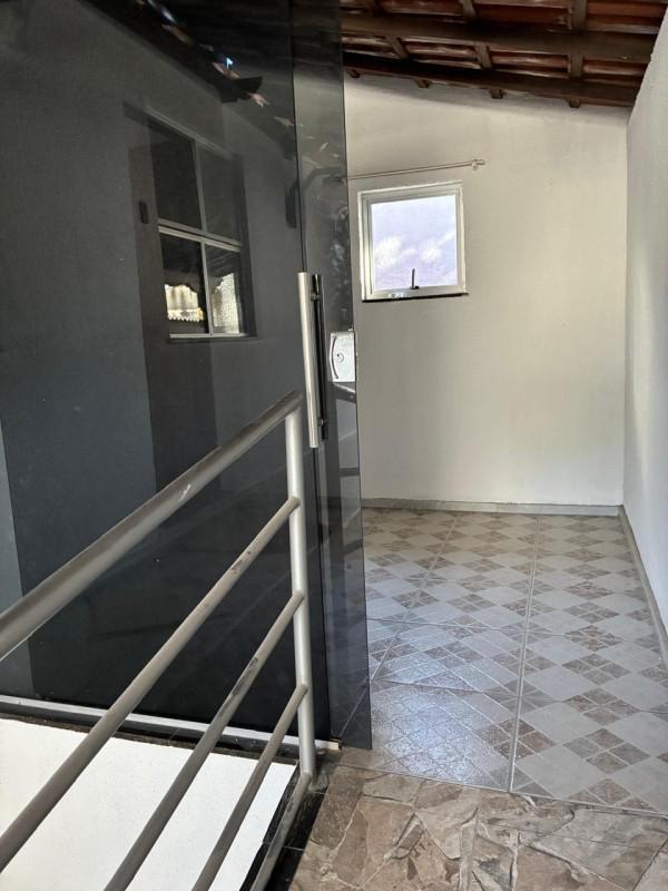 Casa, Santa Branca, 2 Quartos, 0 Vaga, 1 Suíte