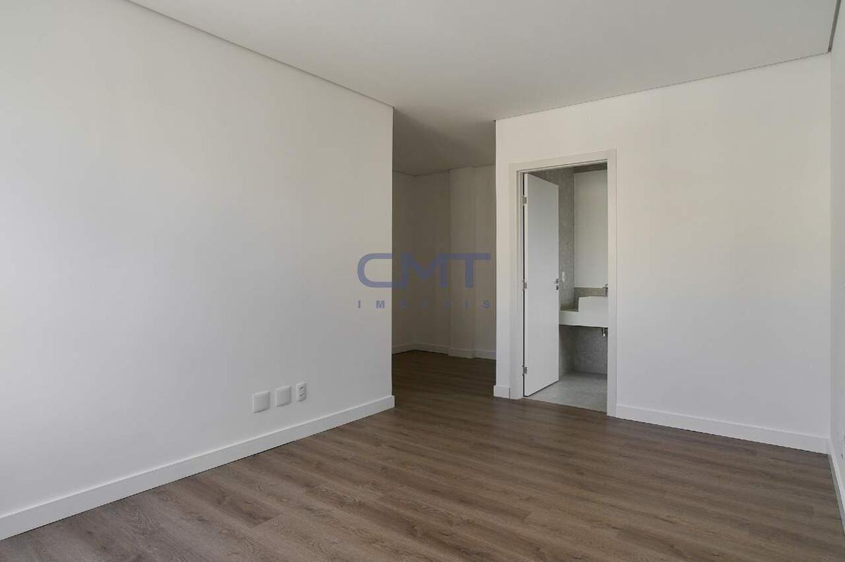 Cobertura, Cruzeiro, 4 Quartos, 4 Vagas, 2 Suítes