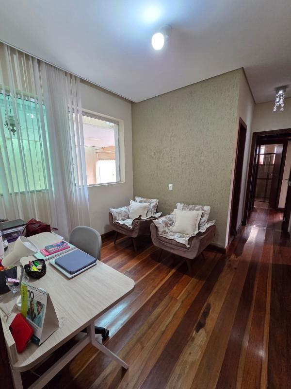 Casa, Aparecida, 4 Quartos, 6 Vagas, 1 Suíte