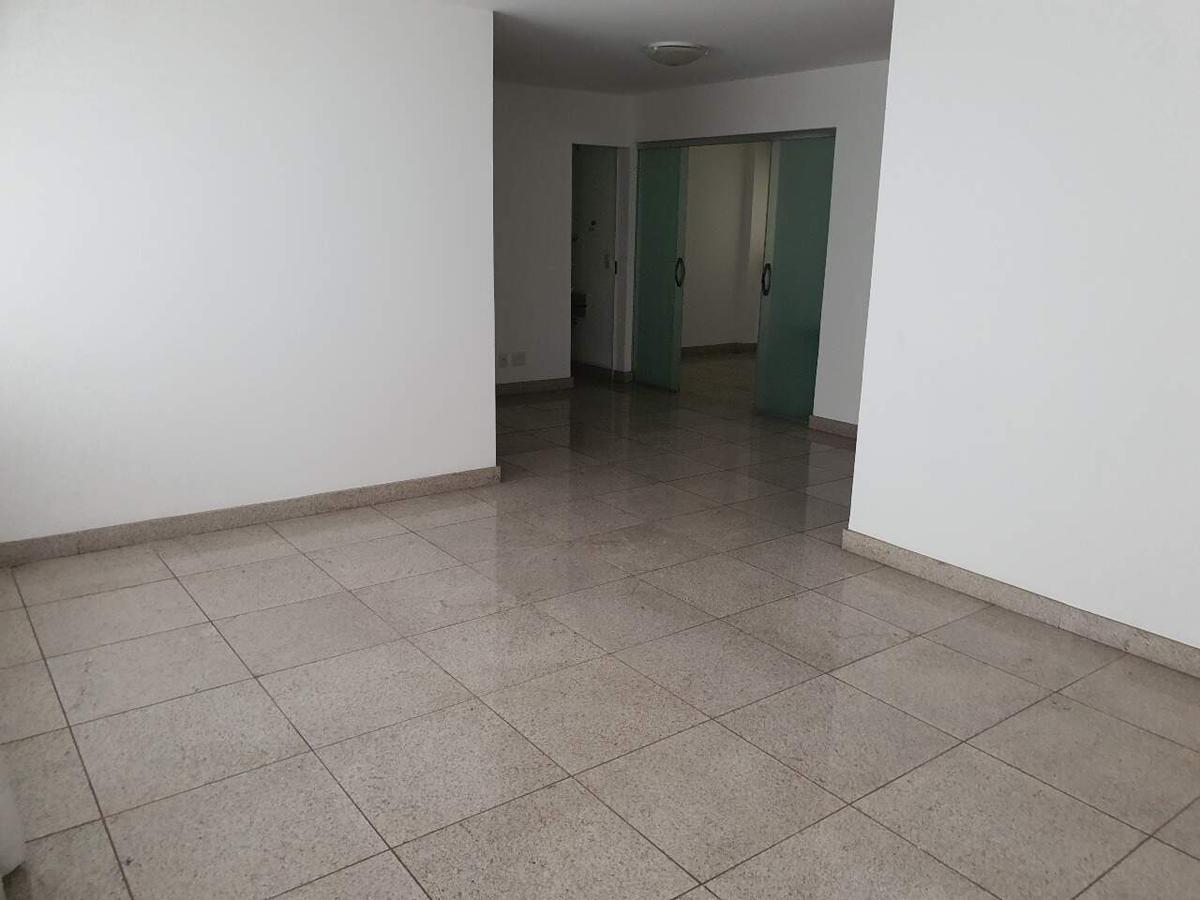 Apartamento, Funcionários, 4 Quartos, 3 Vagas, 1 Suíte