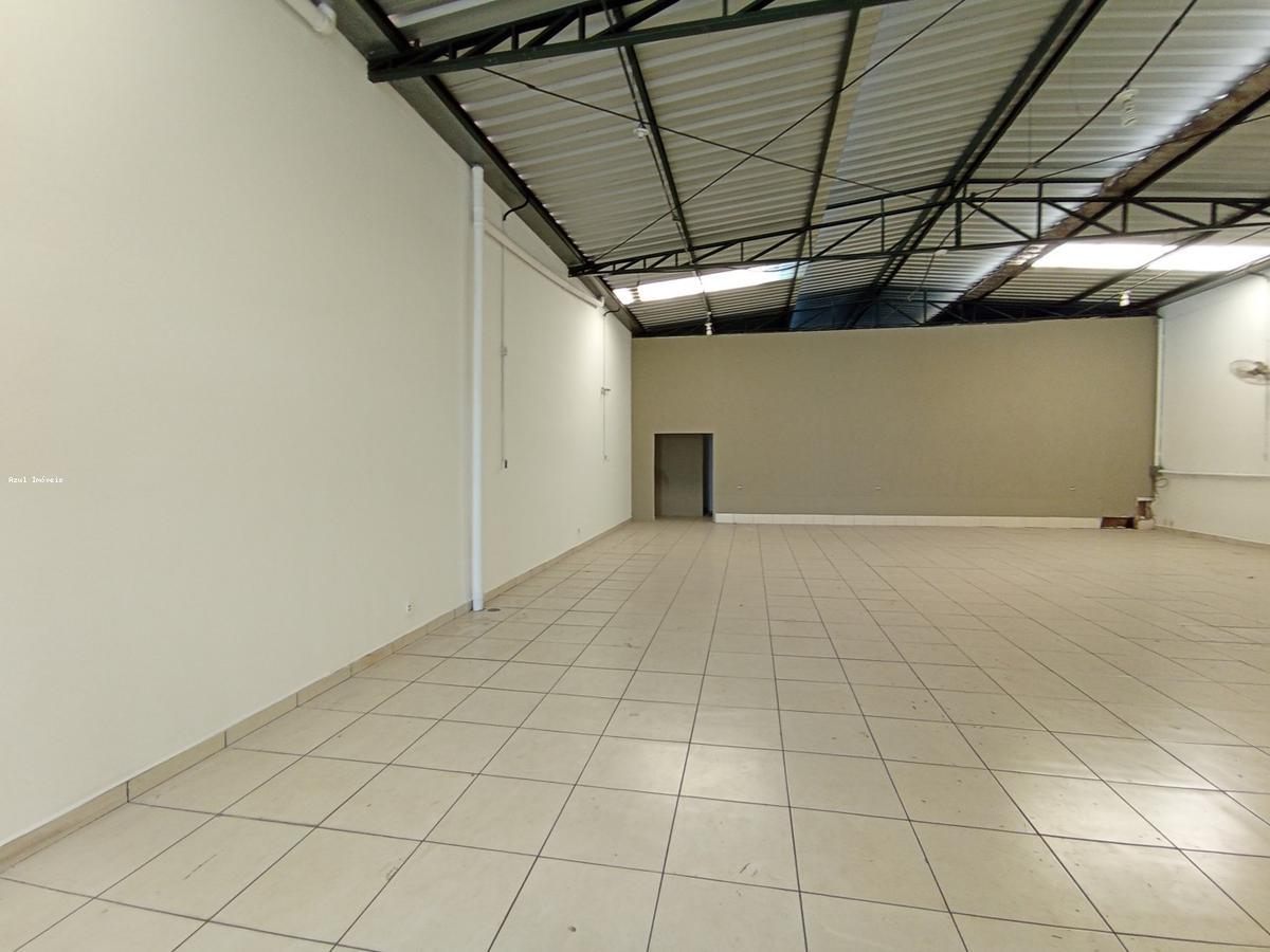 Galpão, Céu Azul, 0 Quarto, 4 Vagas