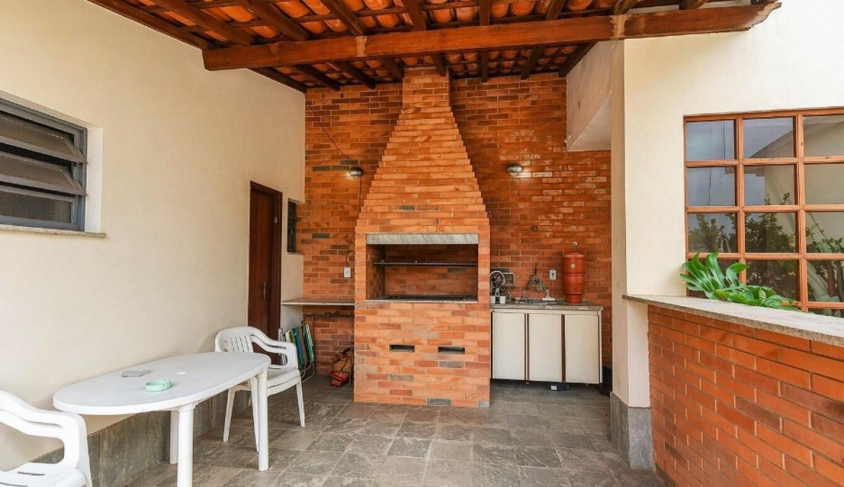 Casa, Santo Antônio, 8 Quartos, 3 Vagas, 3 Suítes