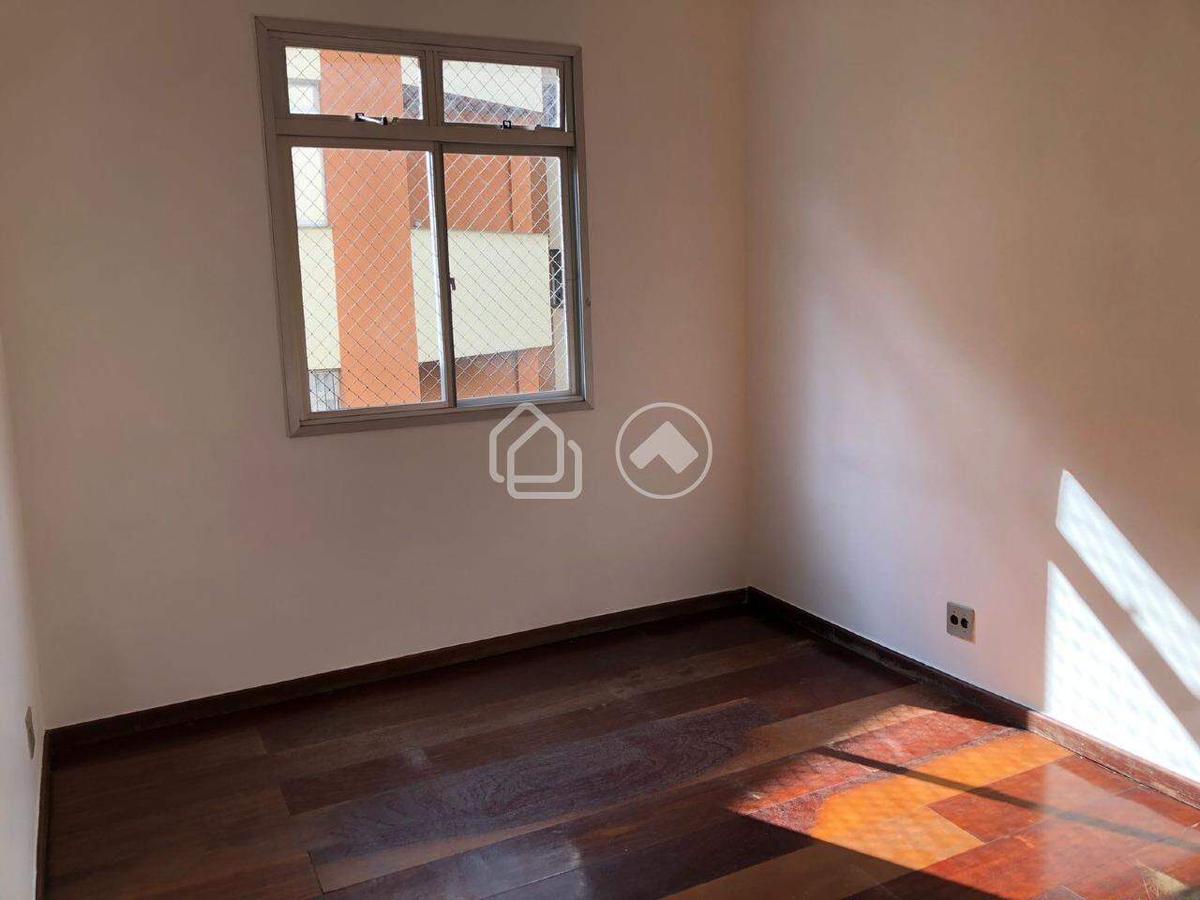 Apartamento, Estoril, 3 Quartos, 1 Vaga, 1 Suíte