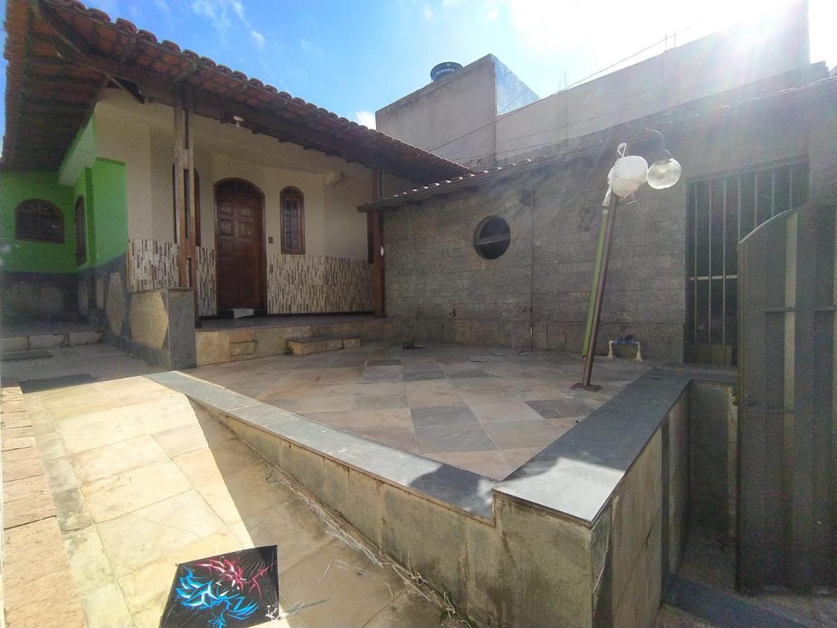 Casa, Providência, 3 Quartos, 2 Vagas, 1 Suíte