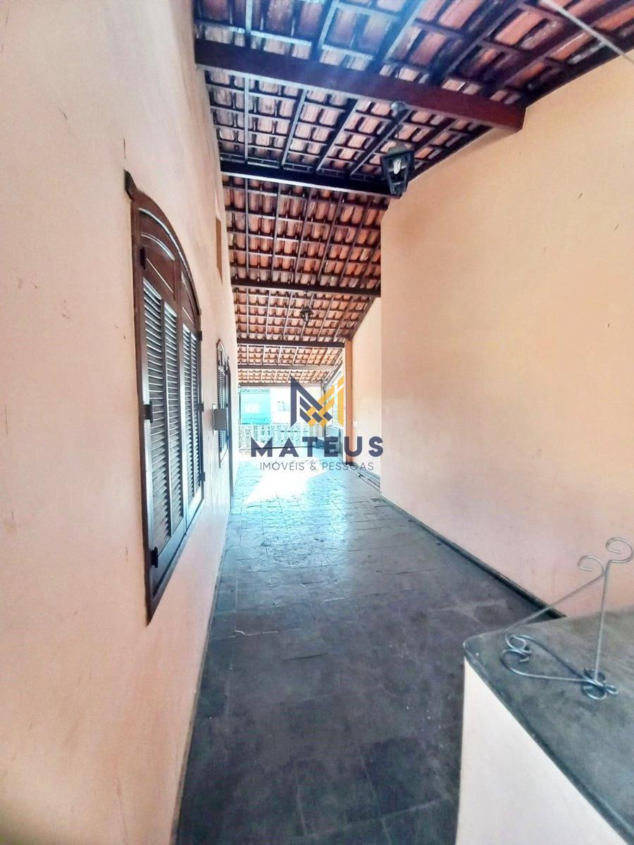 Casa, Caiçaras, 2 Quartos, 0 Vaga