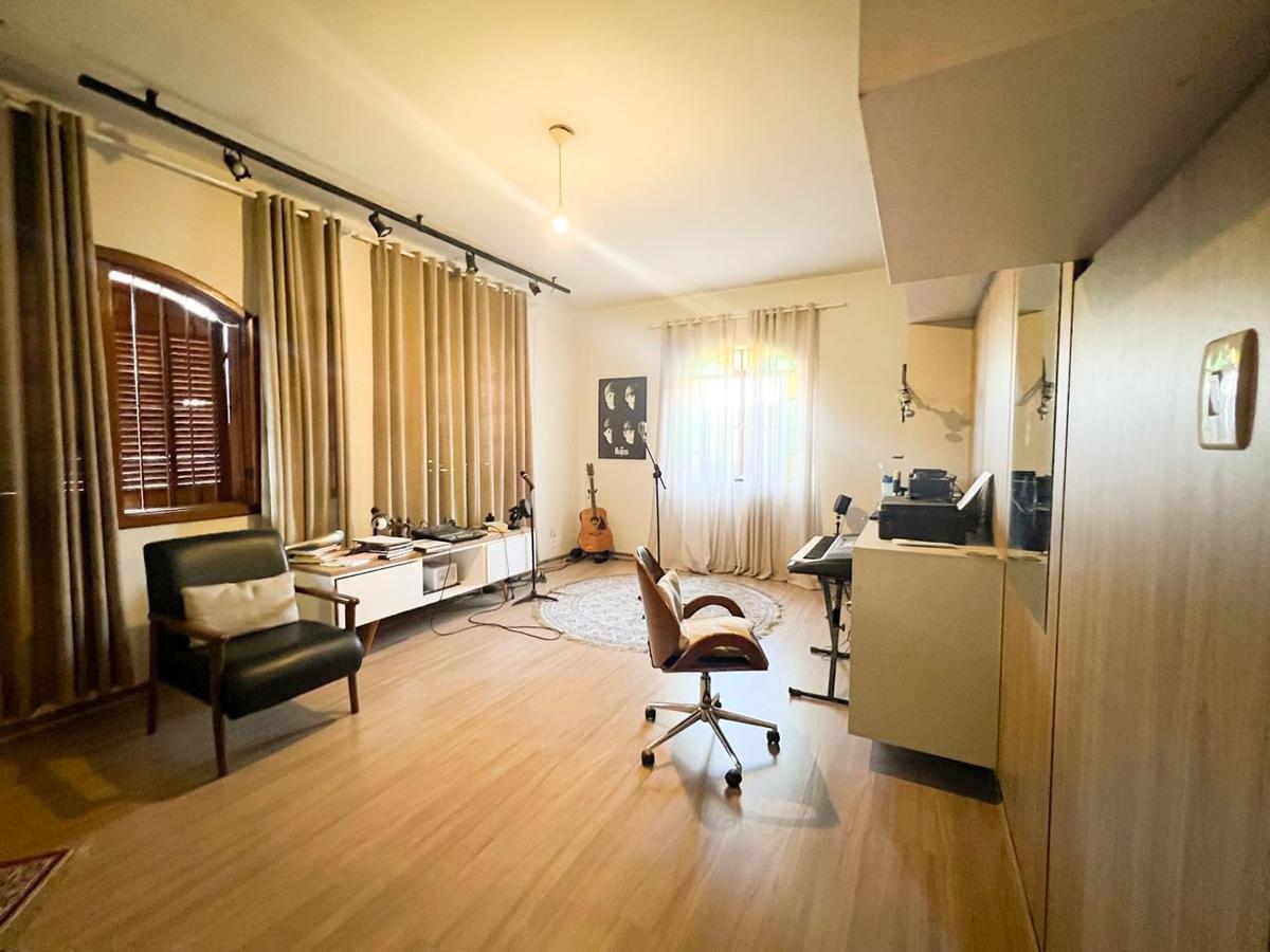 Casa, Serrano, 5 Quartos, 4 Vagas, 1 Suíte