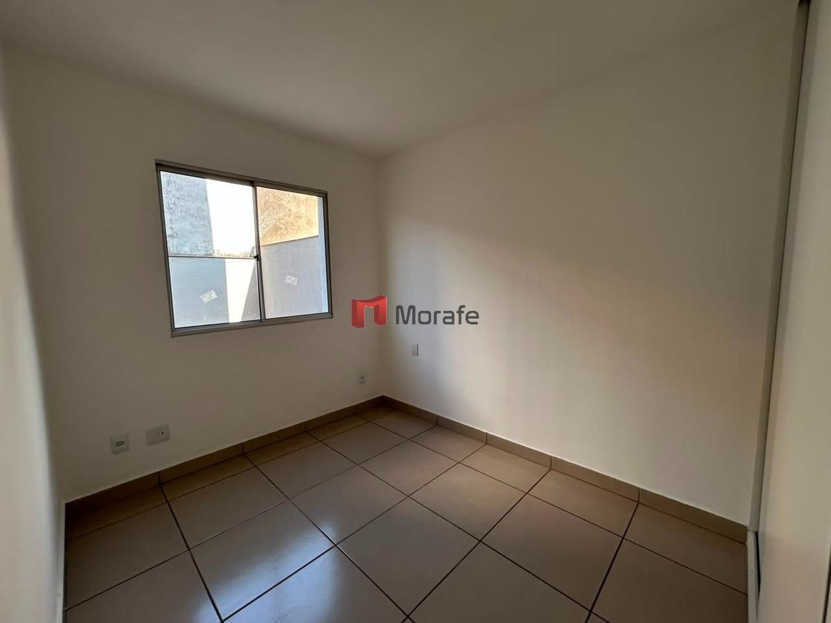Apartamento, Floresta, 2 Quartos, 2 Vagas, 1 Suíte