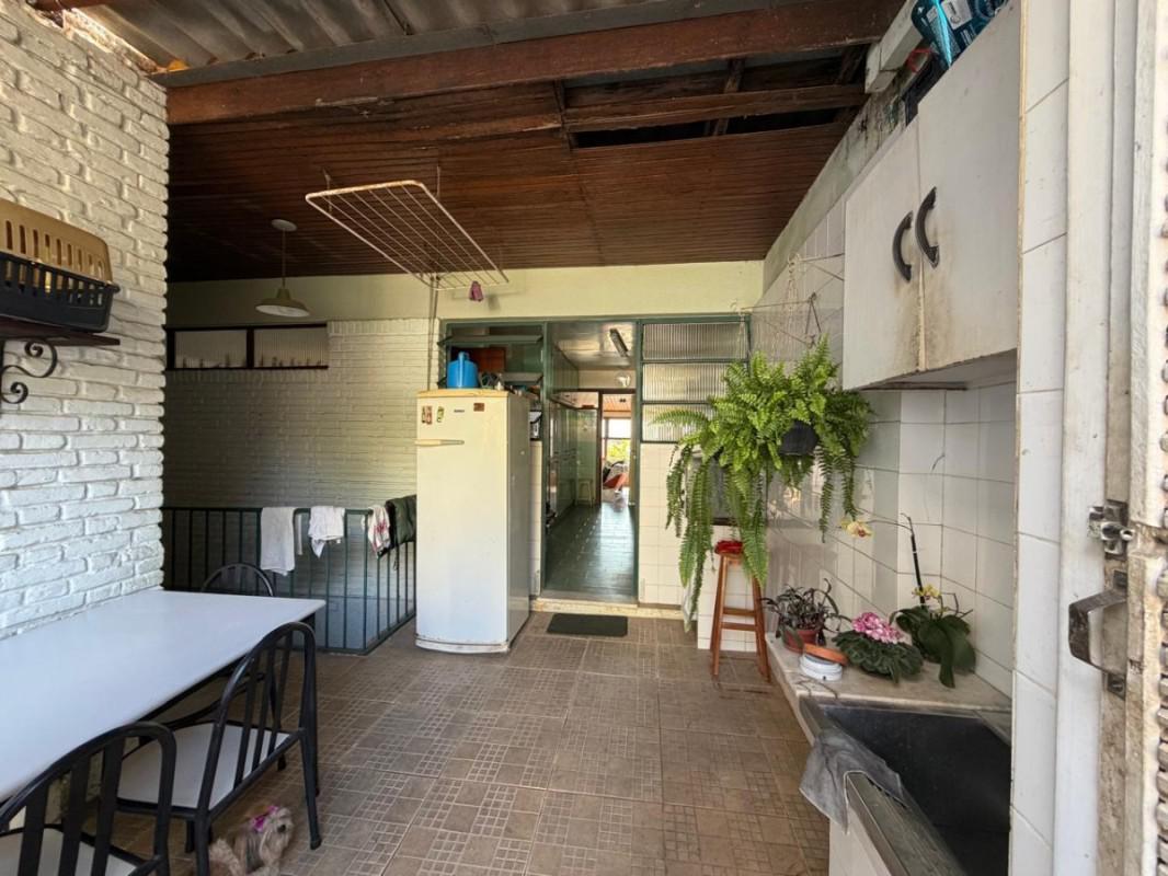 Casa, São Lucas, 3 Quartos, 2 Vagas, 1 Suíte