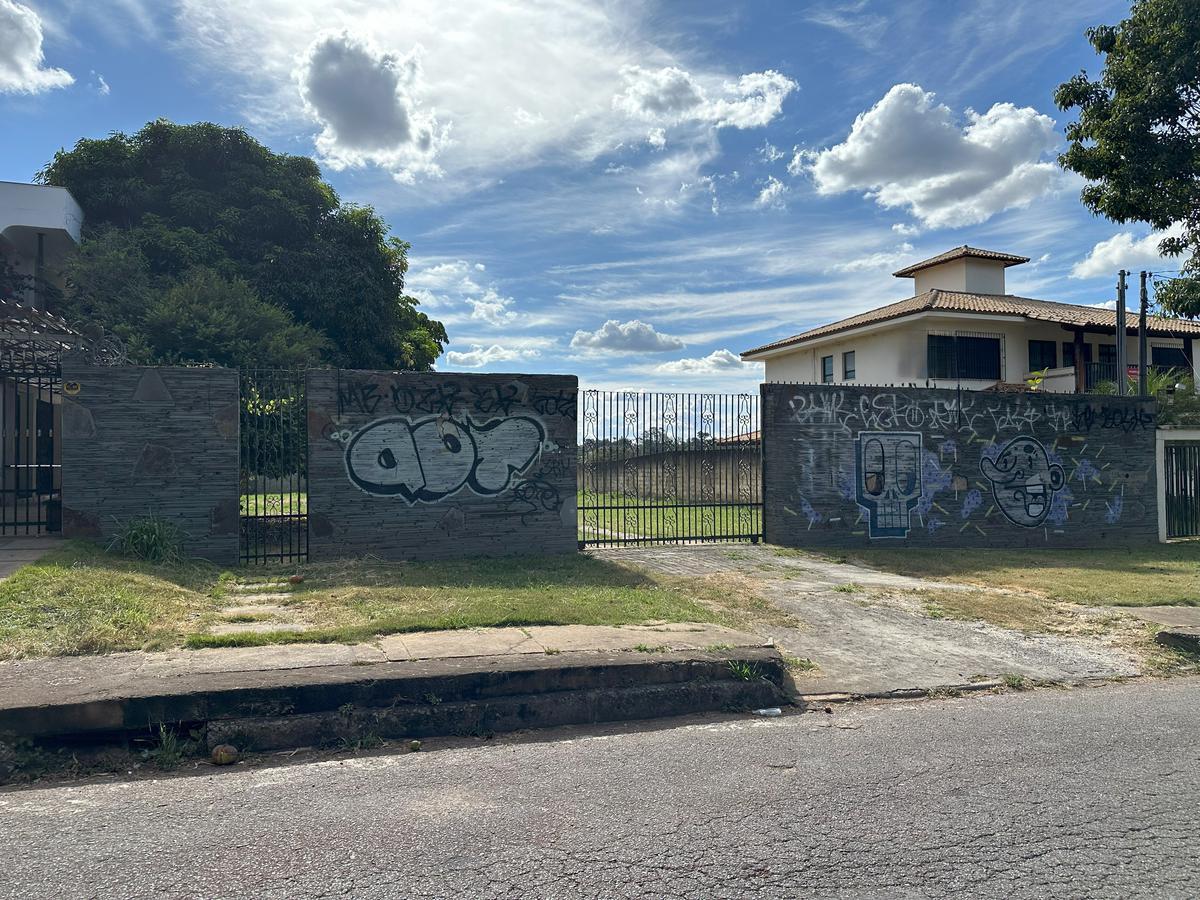 Lote, São Luiz (pampulha), 0 Quarto, 0 Vaga