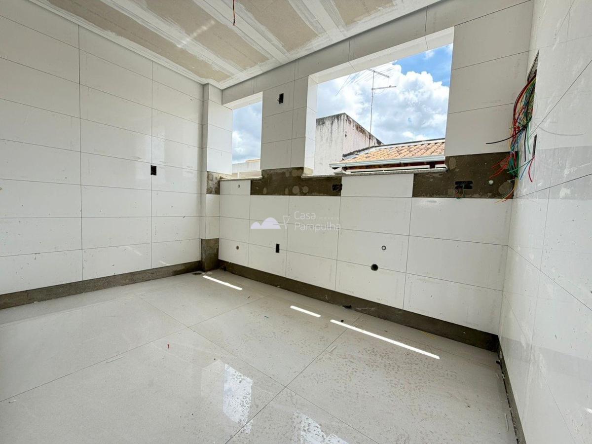 Apartamento, Santa Mônica, 2 Quartos, 1 Vaga, 1 Suíte