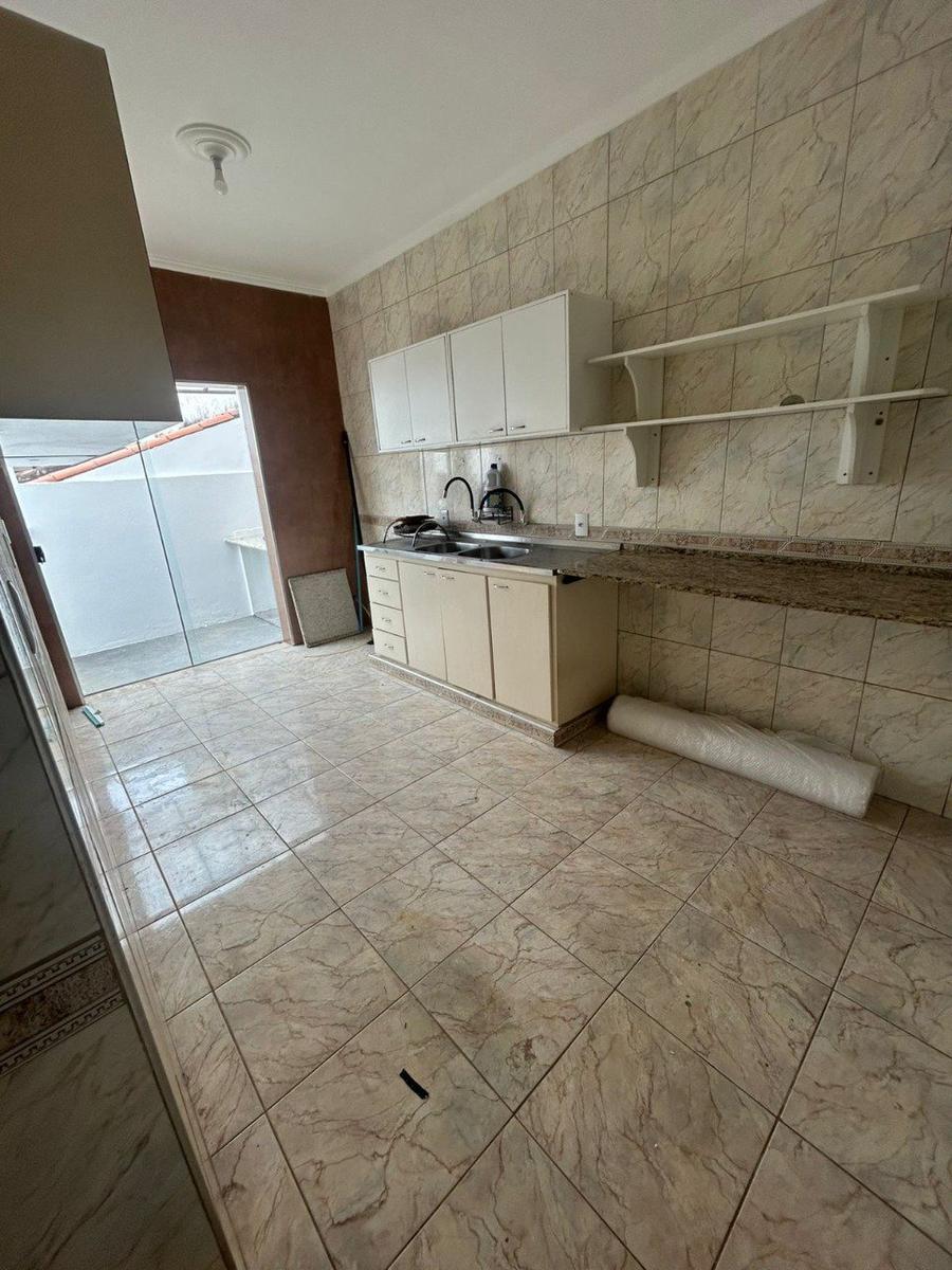 Casa, Centro, 3 Quartos, 1 Vaga, 1 Suíte