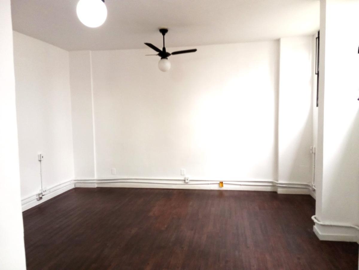 Sala, Funcionários, 1 Vaga