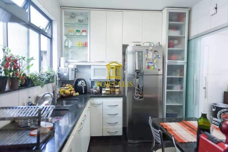 Apartamento, Sion, 4 Quartos, 3 Vagas, 2 Suítes