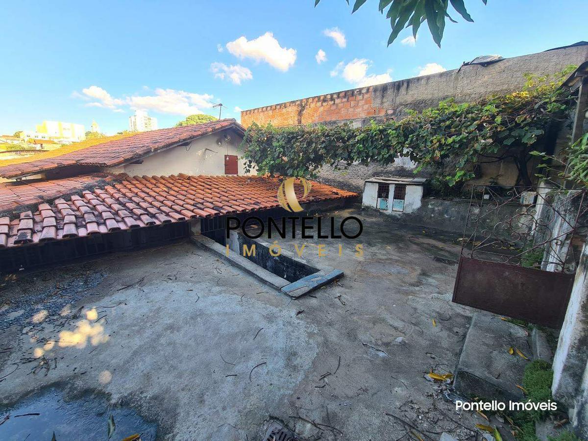 Casa, Cachoeirinha, 3 Quartos, 4 Vagas, 1 Suíte
